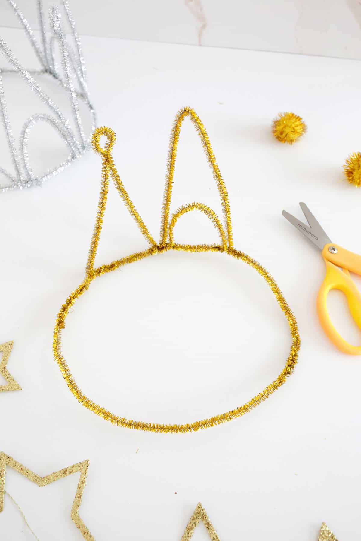 pipe cleaner crown with a few sections