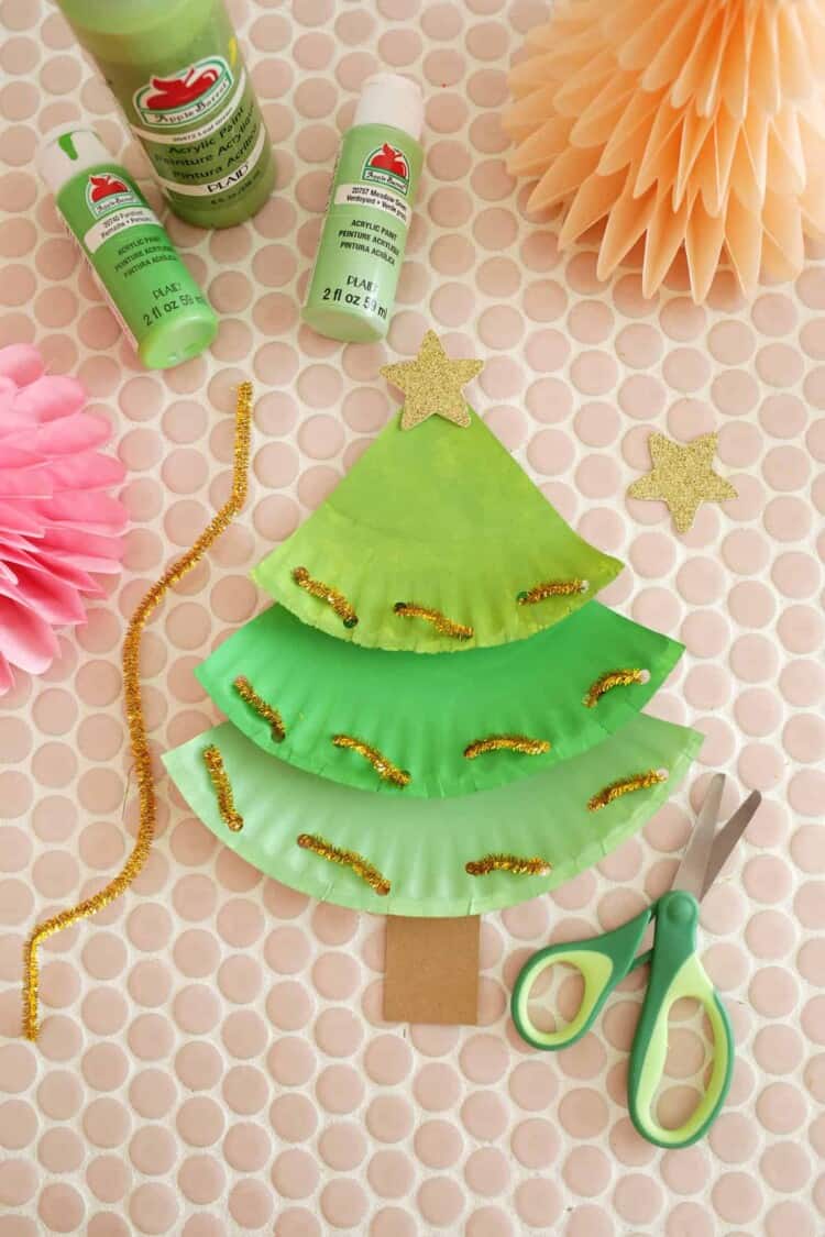 Paper Plate Christmas Tree Craft with Fingerprint Ornaments ...