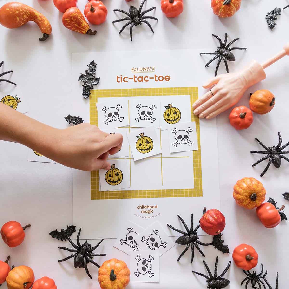 Halloween Tic-Tac-Toe craft activity guide