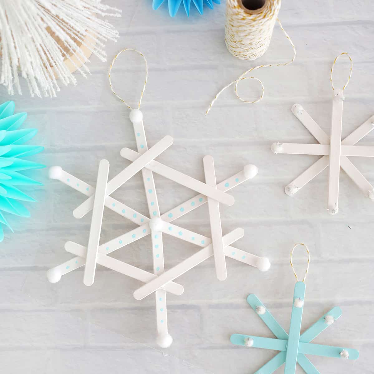 25+ Snowflake Crafts for Kids