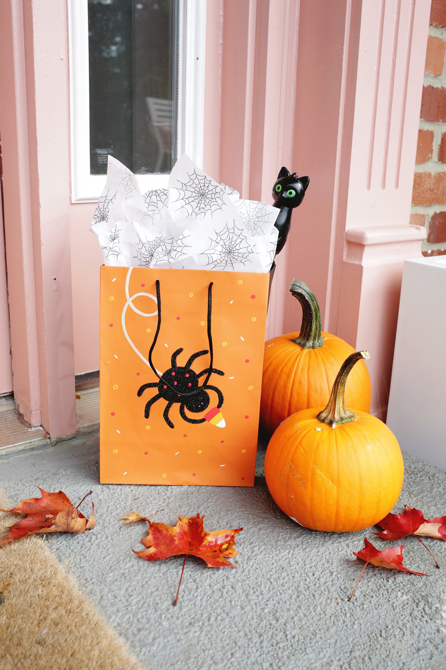 DIY Paper Bag Baskets - Trick or Treat & Apple Picking Baskets