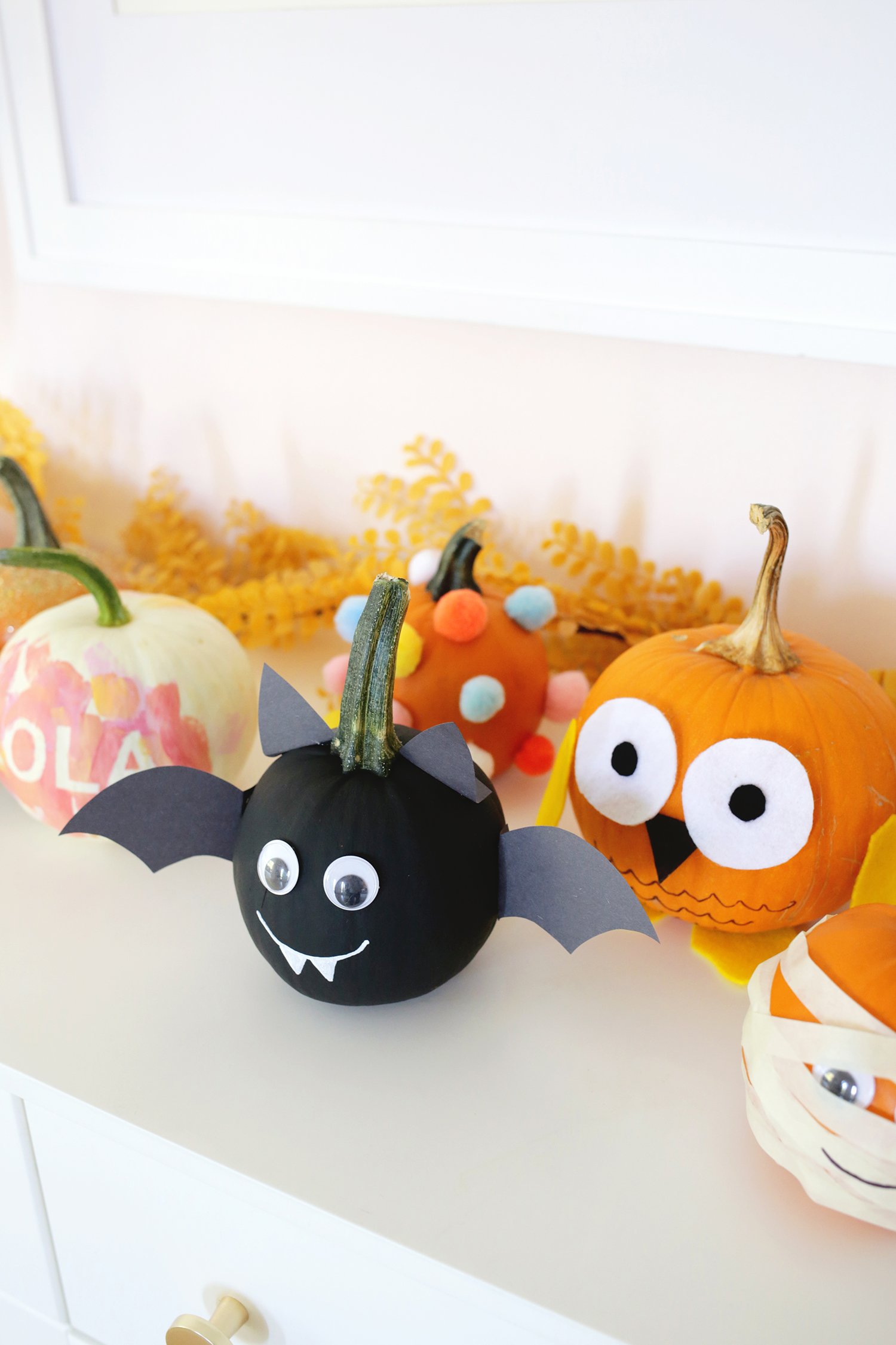 Kids Fall Art Project: Puffy Paint Pumpkins - Emma Owl