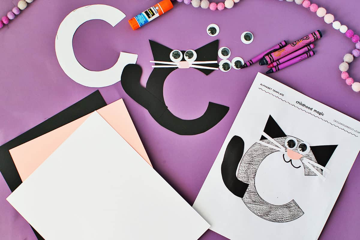 Cat craft using a template and cardstock.