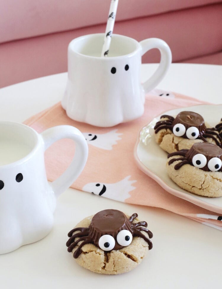 peanut butter cup spider cookies