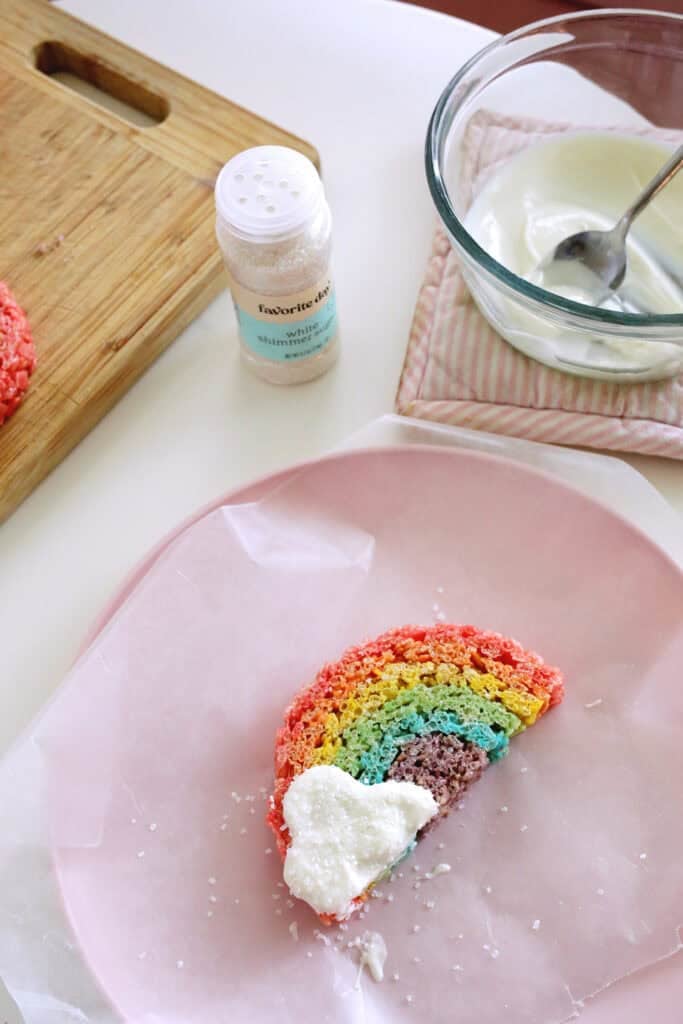 making clouds on rainbow rice krispies treats